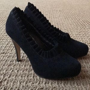 Black Madden Girl heels. Size 8